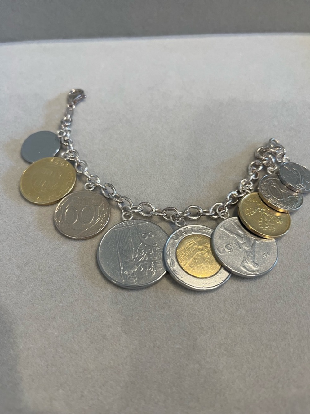 14k Gold and Silver Italian Lira Coin Charm Bracelet 8” - Picture 5 of 8